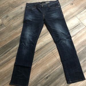 Men’s slim straight jeans